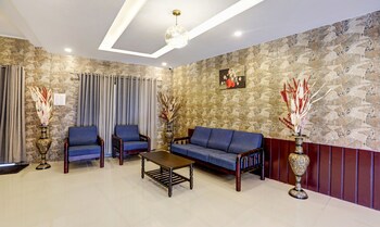 Itsy Hotels Regalia Grand, 500 Mtrs From Madikeri Fort,Madikeri>>Kodagu,3 star