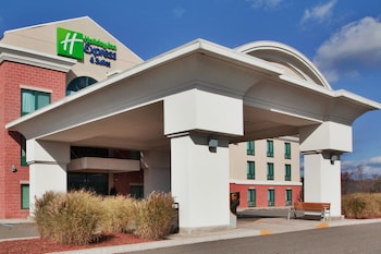 Holiday Inn Express Hotel & Suites Drums By Ihg,Butler Township>>Butler,3 star