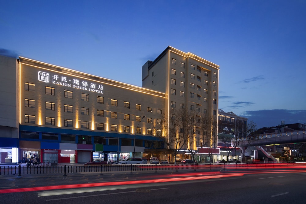 Ejon International Hotel,,2.5 star