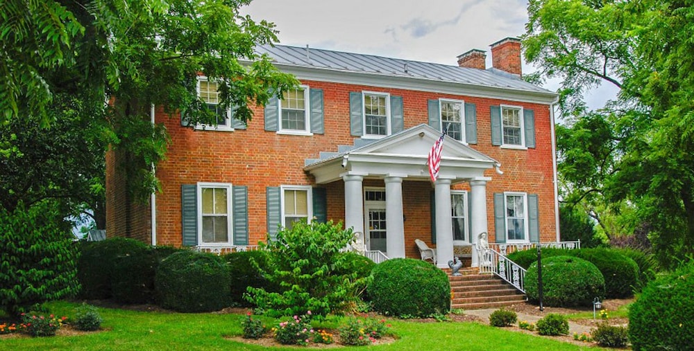 Cave Hill Farm Bed & Breakfast,Massanutten>>Harrisonburg,3 star