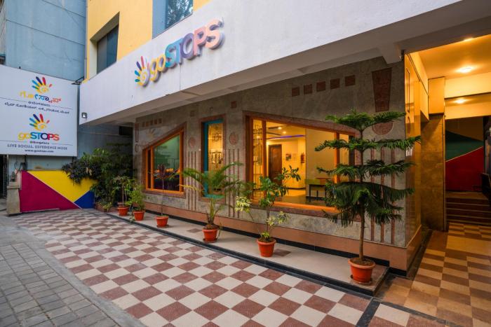 Gostops Bengaluru,Gandhi Nagar>>Bengaluru,3 star