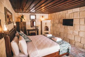 Tale Cave In,,2.5 star