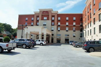 Hampton Inn & Suites Cincinnati/Uptown-University Area,Cincinnati>>Bellevue,3 star