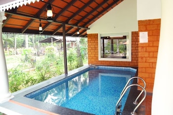 Coconest Eco Village,S.F. No 227,Thondamuthur Village, Pollachi, Tamil Nadu 642123,3 star