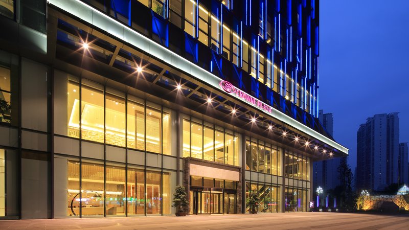 Crowne Plaza Yibin, An Ihg Hotel,Yibin>>Chengdu,3.5 star