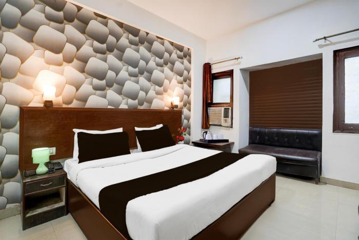 Collection O Tourist Complex Area Formerly Kanha Continental,Belanganj>>Agra,3 star