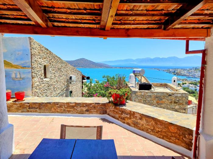 traditional homes of crete