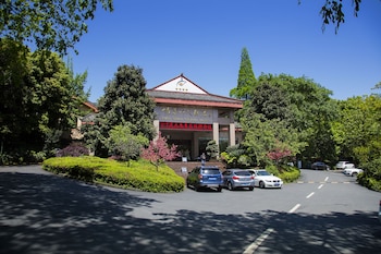 emeishan grand hotel