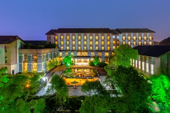 hejing zemeixuan boutique hotel