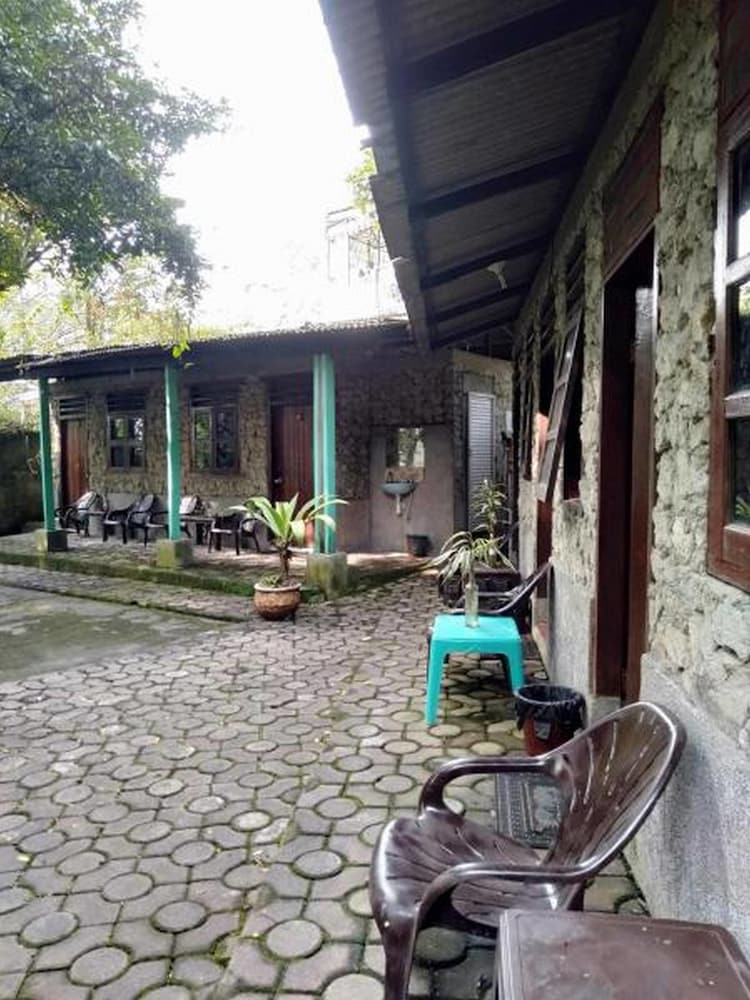 Bagus Bay Guest House,,2 star