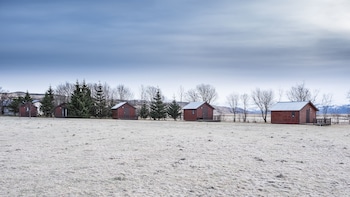 smaratun farm eco lodges