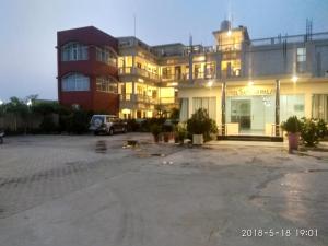 Hotel Satkar Palace,Naugarh>>Gorakhpur,3 star