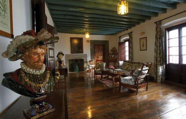 Hotel Casona Del Busto,Oviedo>>Asturias,3 star