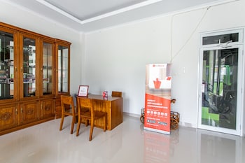 Reddoorz Near Universitas Muhammadiyah Yogyakarta,Baturetno>>Bantul,3 star
