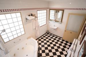 Fire Station Inn,Hindmarsh>>Adelaide,4 star