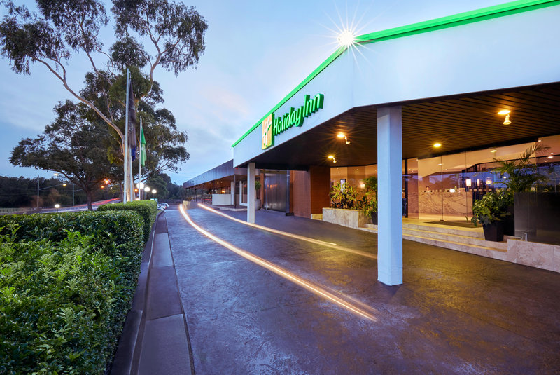 holiday inn warwick farm an ihg hotel