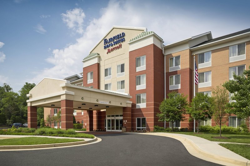 fairfield inn and suites by marriott white marsh