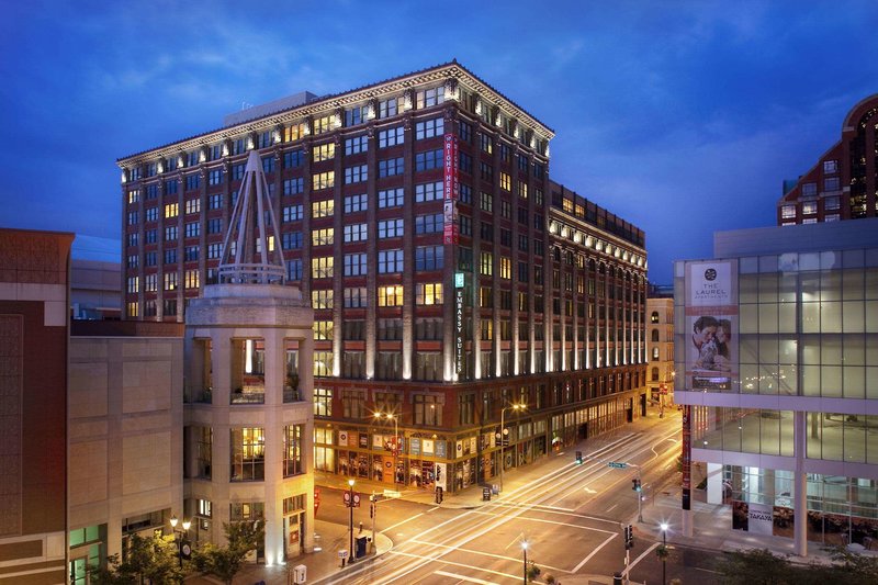 embassy suites by hilton st louis downtown