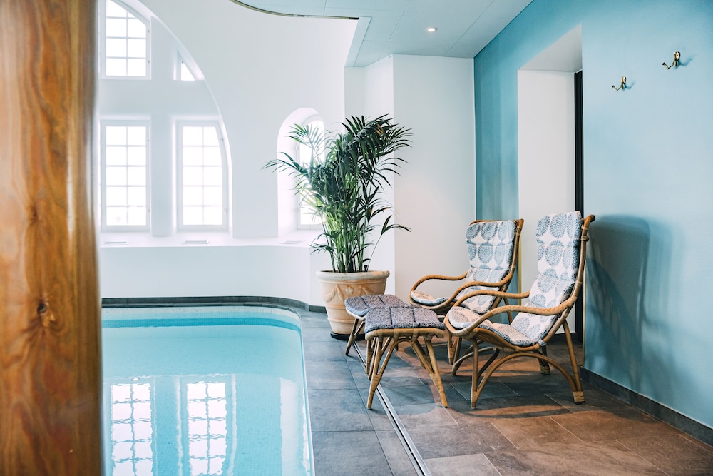 Slottsholmen Hotell Och Restaurang,Jenny>>Vastervik,3.5 star