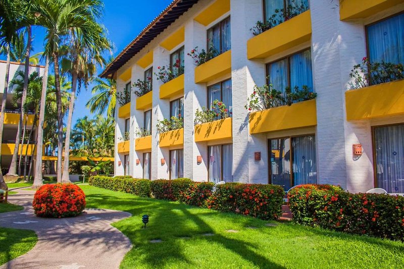 plaza pelicanos club beach resort all inclusive