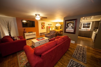Log Cabin Lodge & Suites,Donegal>>Champion,2 star
