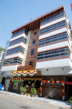 Dr Rajkumar International Hotel,Gandhi Nagar,3 star