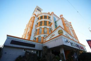 goodstay opera motel