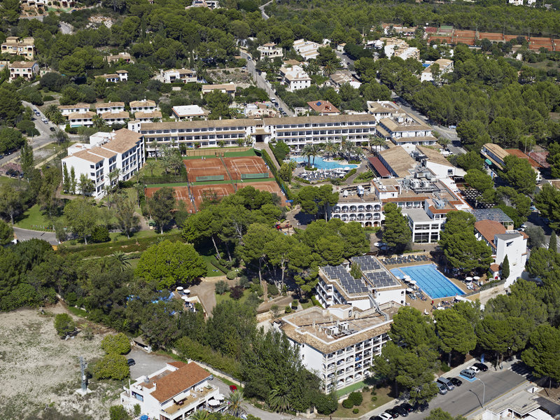 beach club font de sa cala