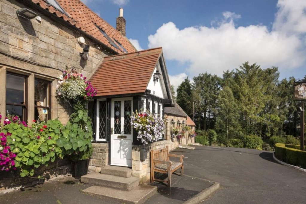 The Cook And Barker Inn