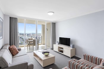 oaks brisbane lexicon suites