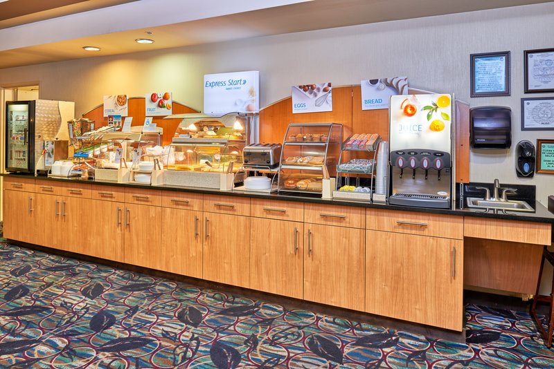 holiday inn express and suites el paso airport by ihg
