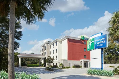 Holiday Inn Express Pensacola West - Navy Base By Ihg,Pensacola Beach>>Pensacola,3 star