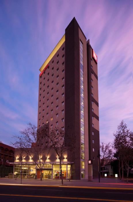 hotel ibis santiago providencia