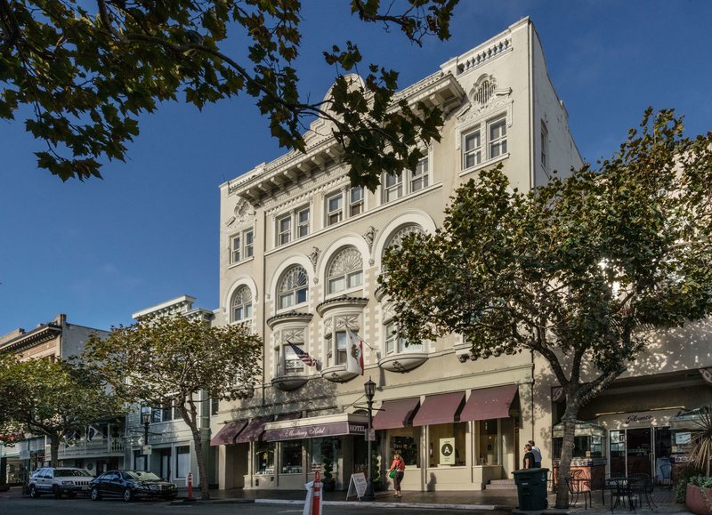 The Monterey Hotel,California>>Monterey,3 star