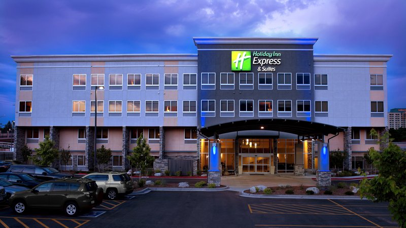 holiday inn express and suites colorado springs central by ihg