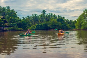 Ranweli Holiday Village,Kammala>>Colombo,3.5 star