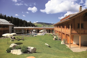 tirler dolomites living hotel