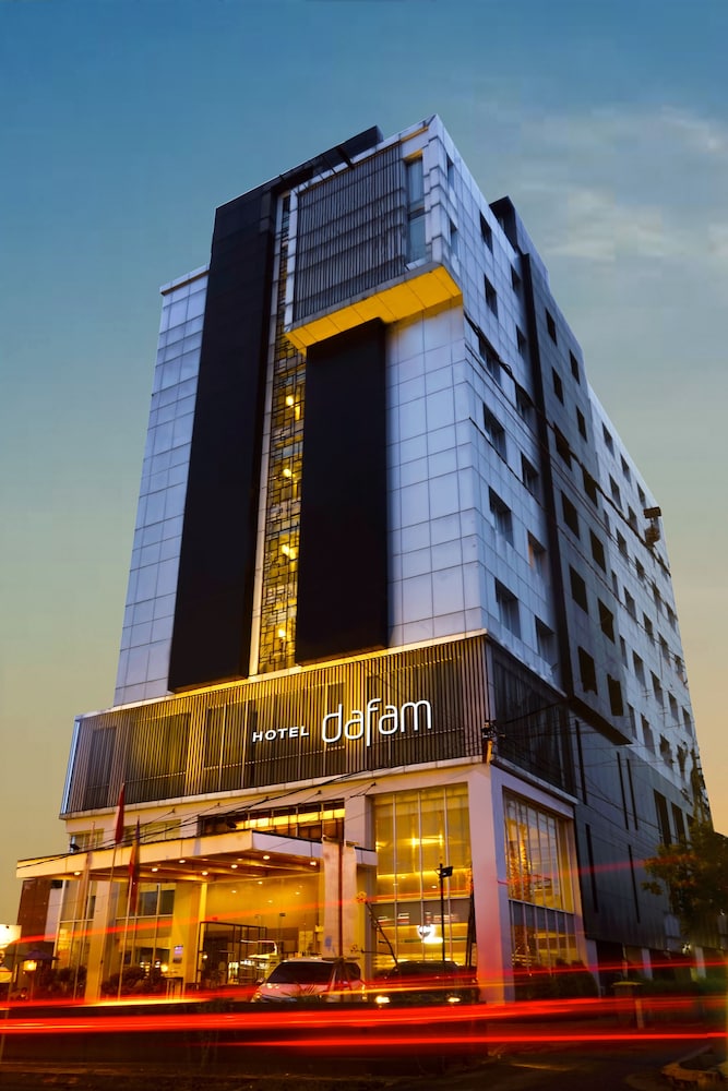 hotel dafam pekanbaru