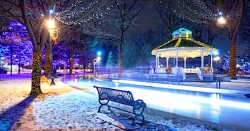 holiday inn express and suites brampton by ihg