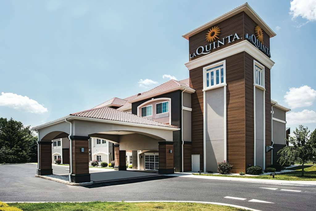 La Quinta Inn & Suites By Wyndham Chambersburg