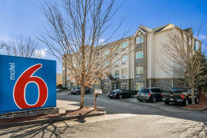 motel 6 canton ga