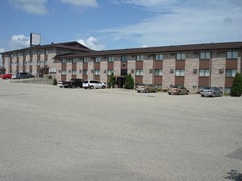 The Ridge Hotel Portage