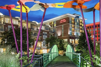 Hampton Inn & Suites Greenville-Downtown-Riverplace,Greenville - Spartanburg>>Greenville,3 star