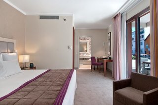 Hilton Evian-Les-Bains,Haute-Savoie>>Evian-Les-Bains,4 star