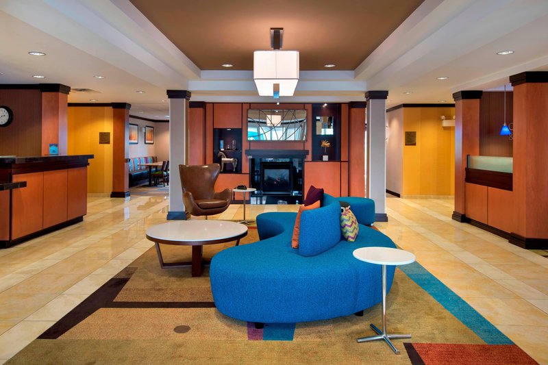 Fairfield Inn & Suites By Marriott Verona,New York>>Cleveland,2.5 star