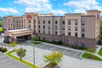 hampton inn and suites winston salem university area nc