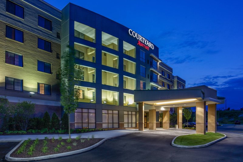 Courtyard By Marriott Pittsburgh North/Cranberry Woods,Beaver Falls>>Allegheny County,3 star