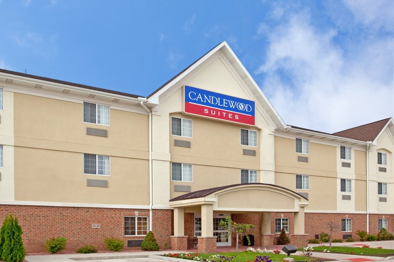 candlewood suites airport by ihg