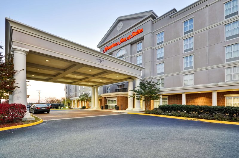 hampton inn and suites fredericksburg at celebrate virginia