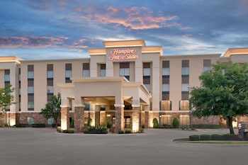 hampton inn and suites ft worth burleson